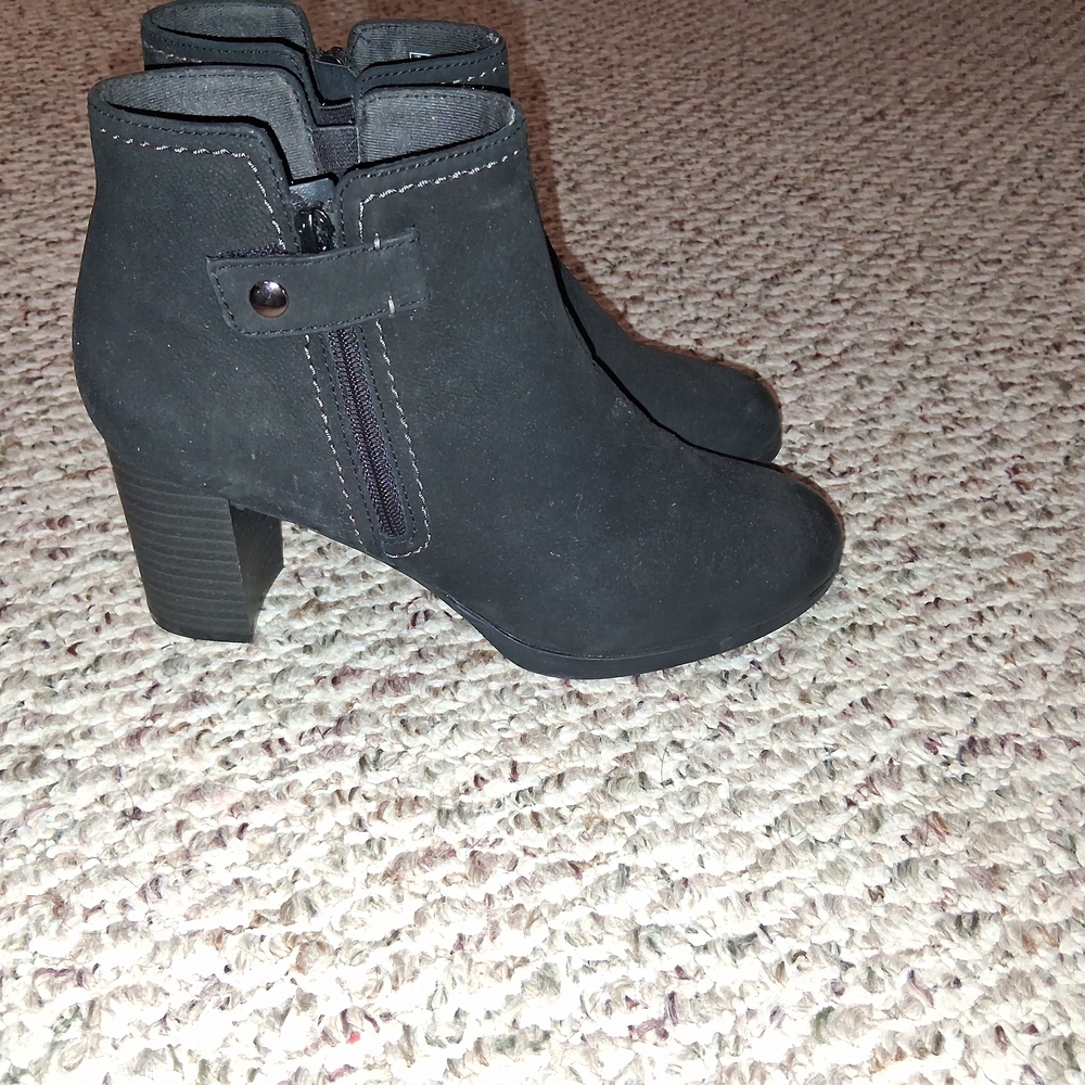 Women's Black Suede-Look Side-Zip Ankle Boots with Block Heel